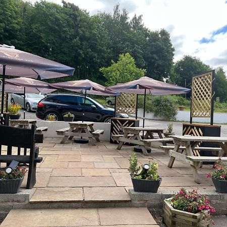Chainbridge Usk Riverside Gastro Pub And Accommodation Trostrey Exteriör bild