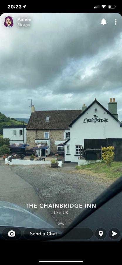Chainbridge Usk Riverside Gastro Pub And Accommodation Trostrey Exteriör bild