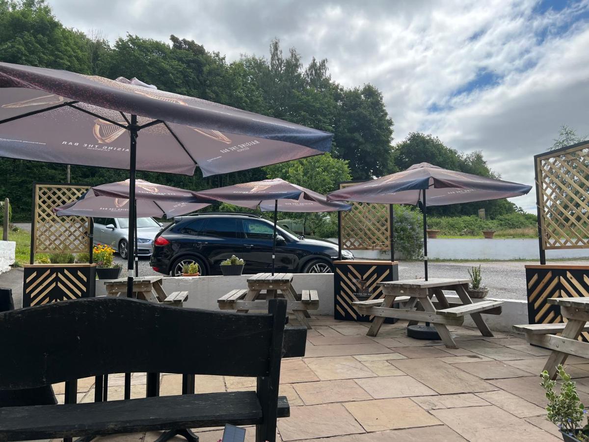 Chainbridge Usk Riverside Gastro Pub And Accommodation Trostrey Exteriör bild