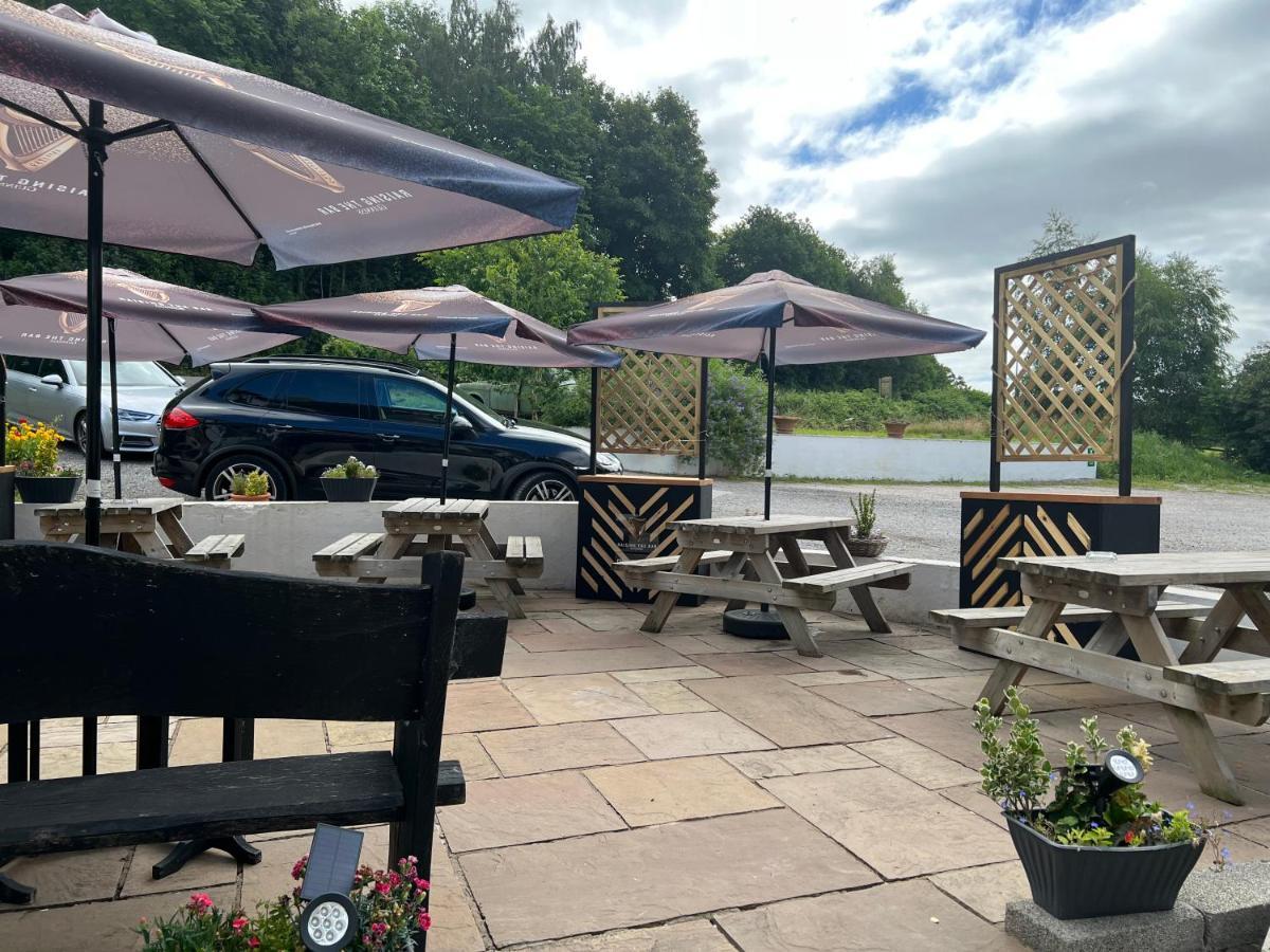 Chainbridge Usk Riverside Gastro Pub And Accommodation Trostrey Exteriör bild